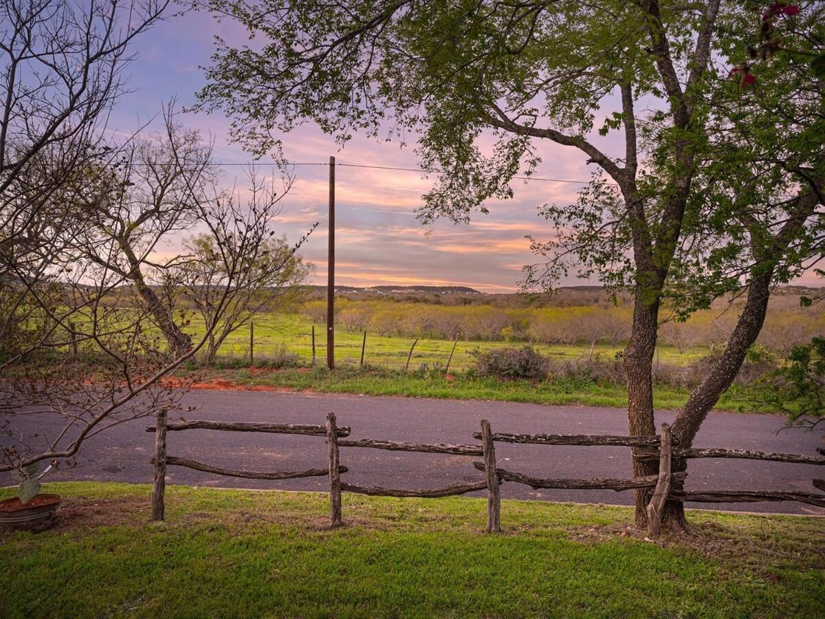 Das Eck Haus - Cozy Cabin Getaway Fredericksburg Ngoại thất bức ảnh